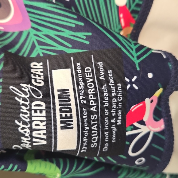 CVG Holiday Magic Full Length Leggings Size Medium - Picture 2 of 7